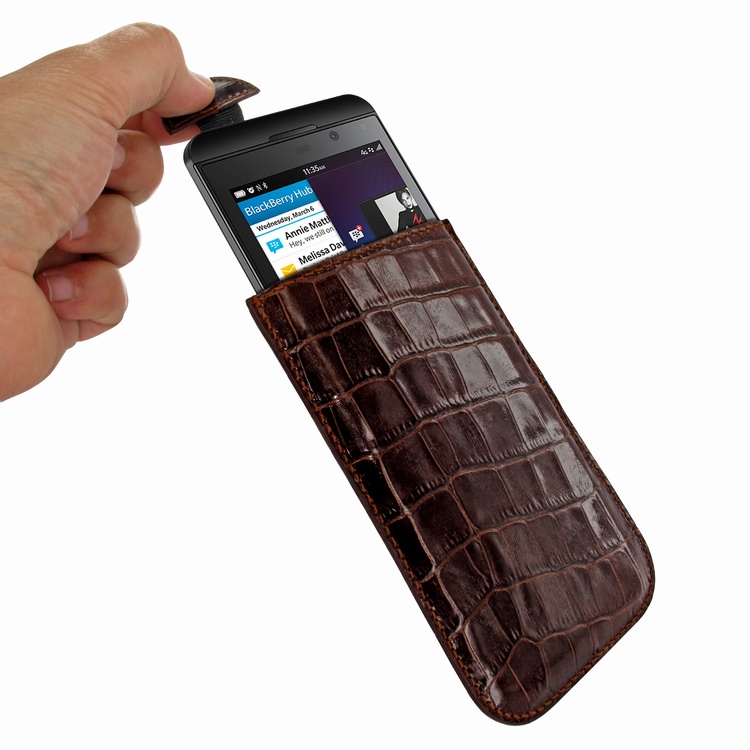 Чехол BlackBerry Z10 Pull Crocodile Brown - Кликните на картинке чтобы закрыть
